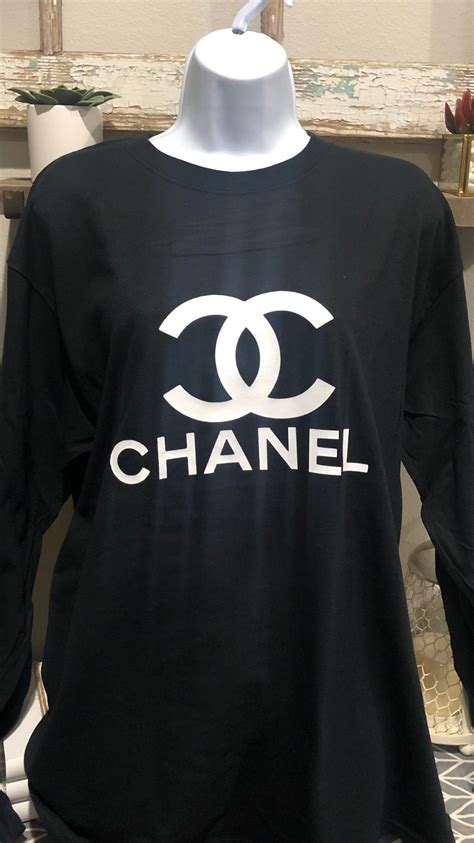 tee shirt chanel femme blanc|vintage Chanel t shirt.